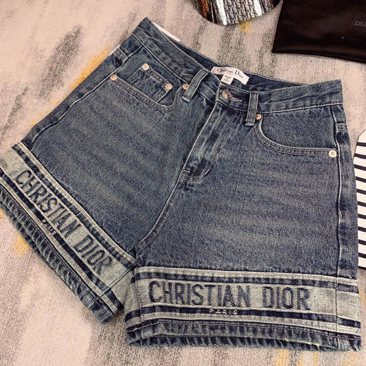 0528 Retro distressed denim shorts