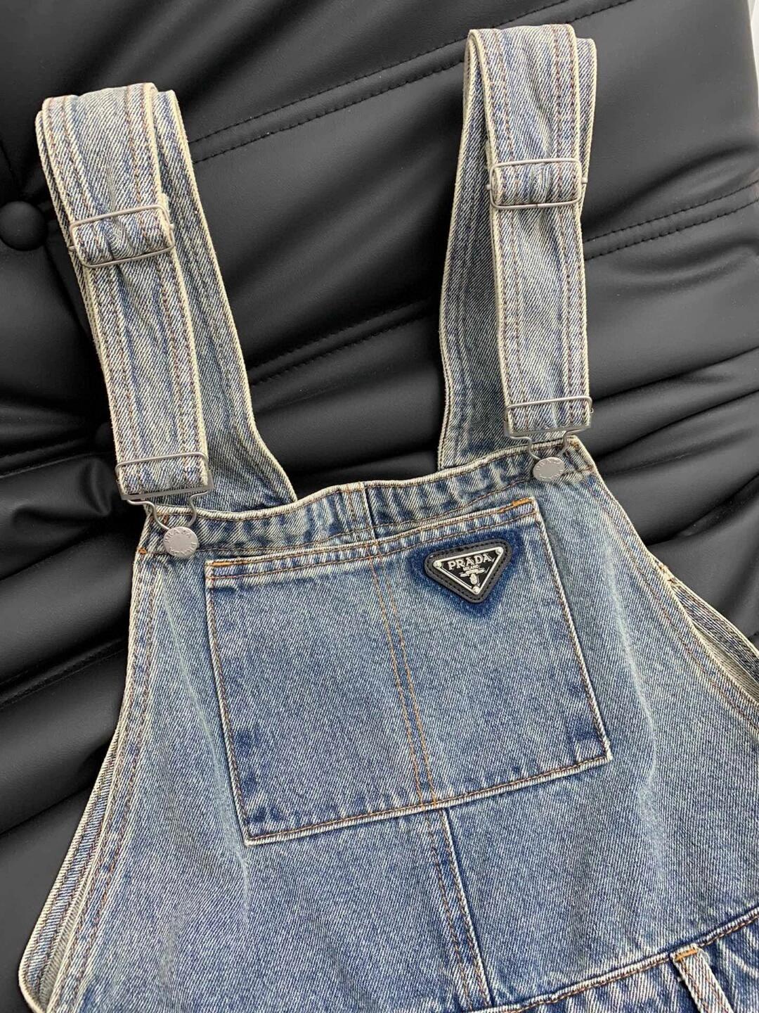 0528 Denim suspender skirt