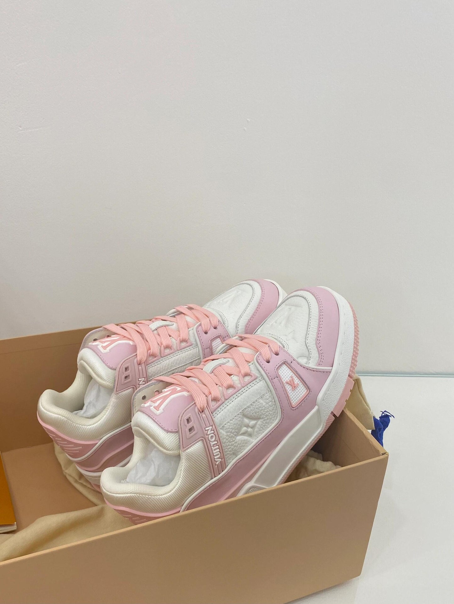 0528 Sakura pink sneakers