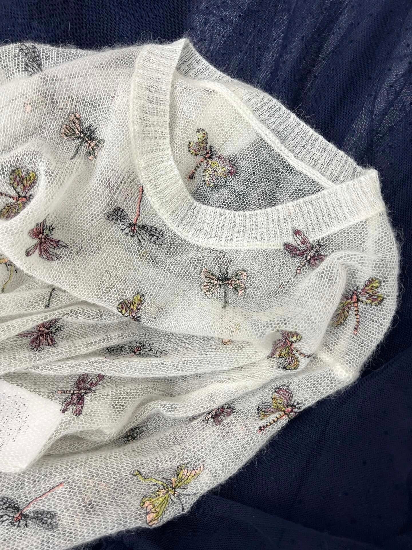 0528 Dragonfly embroidered top