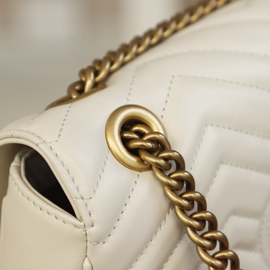 0528 white Small GG Marmont 2.0 Shoulder Bag