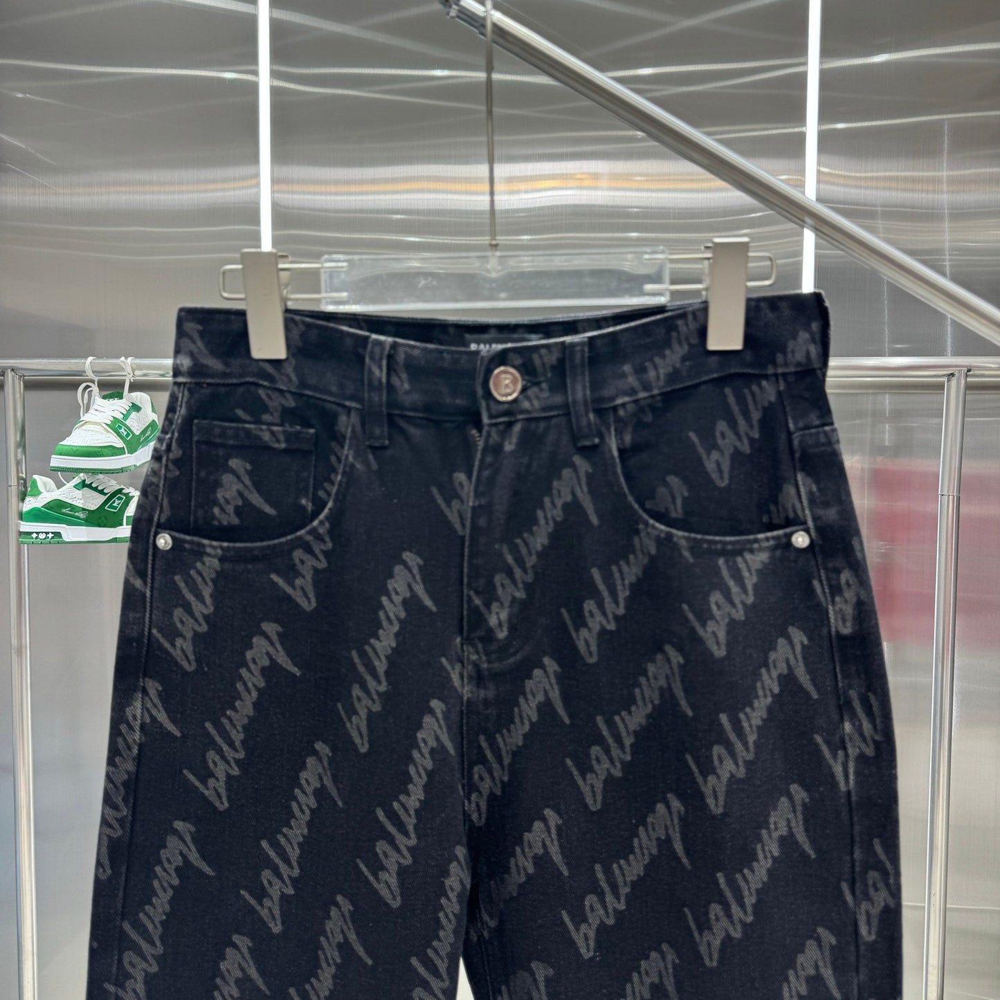 0617 New cargo style printed jeans