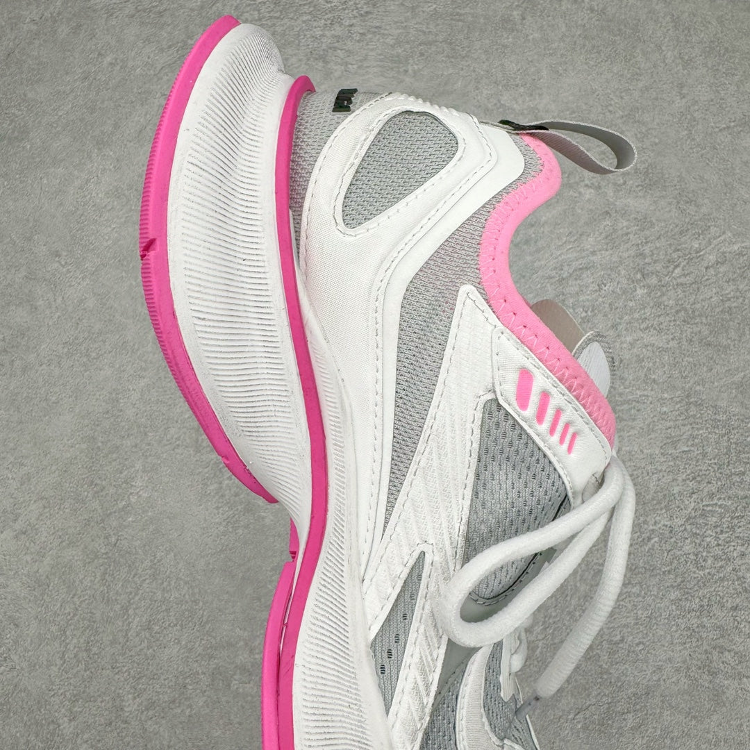 0722 New design running shoes