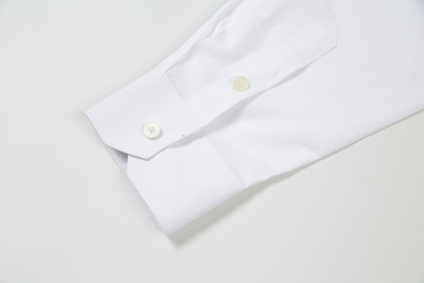 0730 New simple and stylish long-sleeved shirt