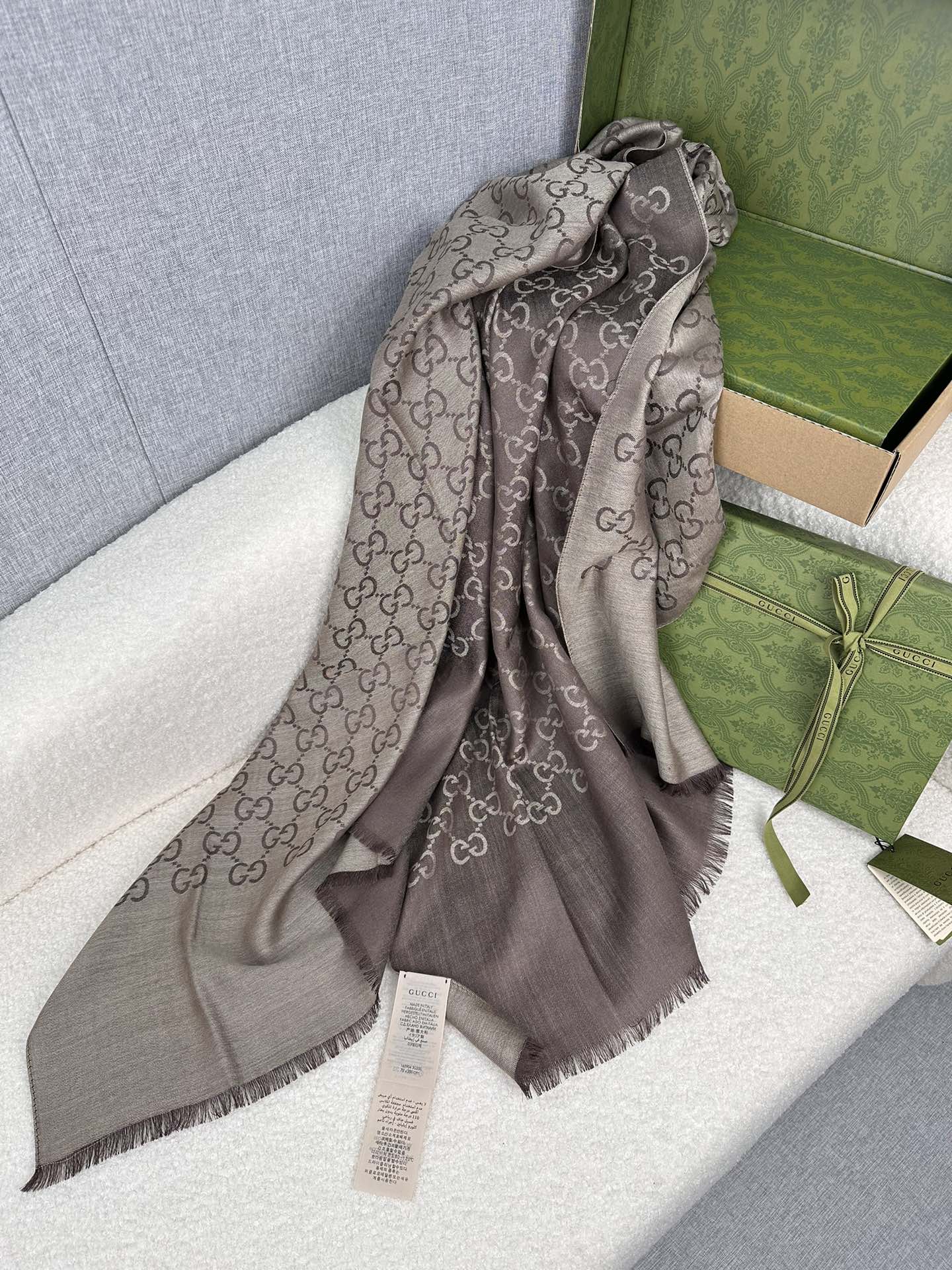 0925 Classic Soft and Comfortable Scarf