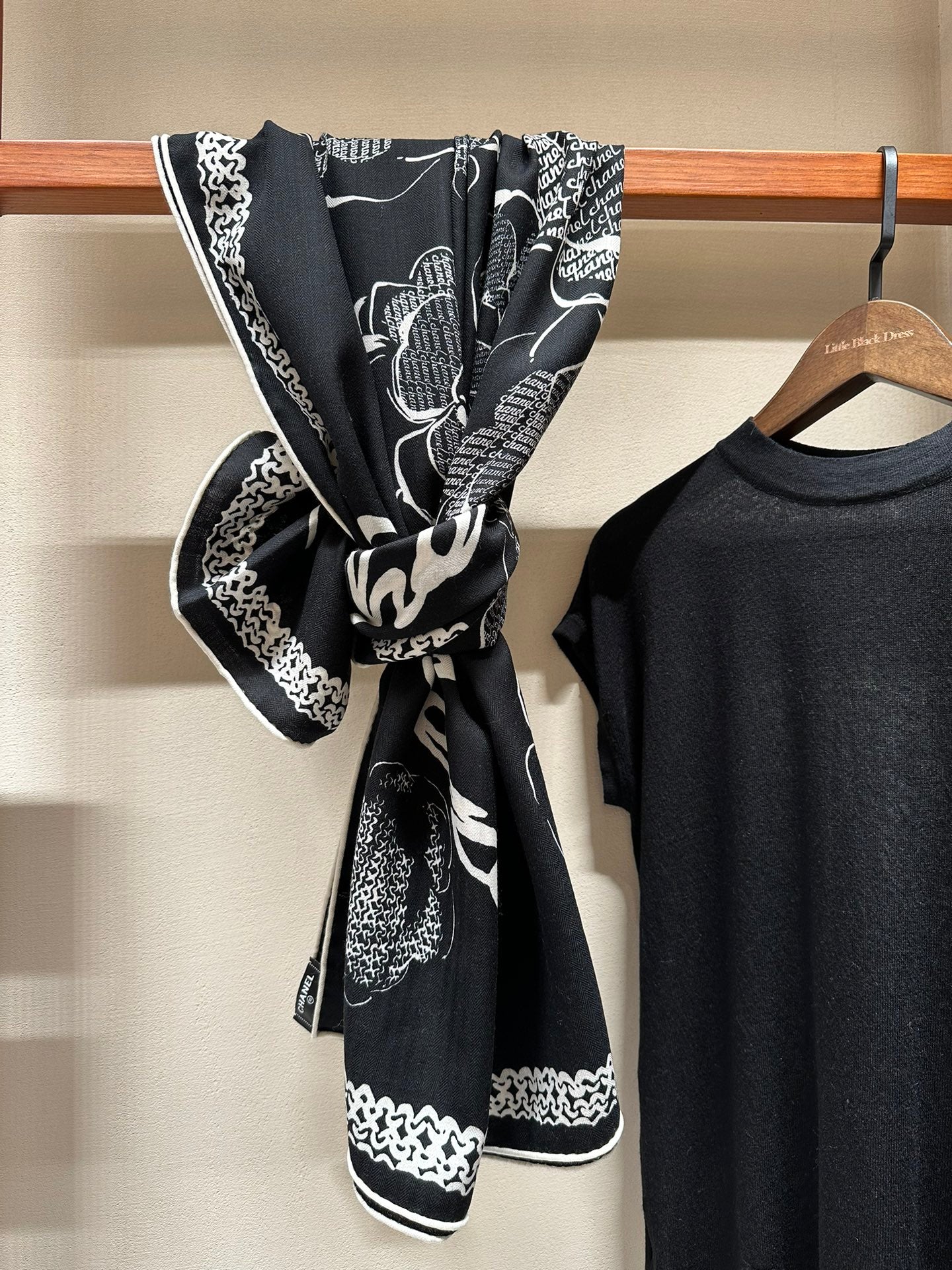 0925 Classic Soft and Comfortable Scarf