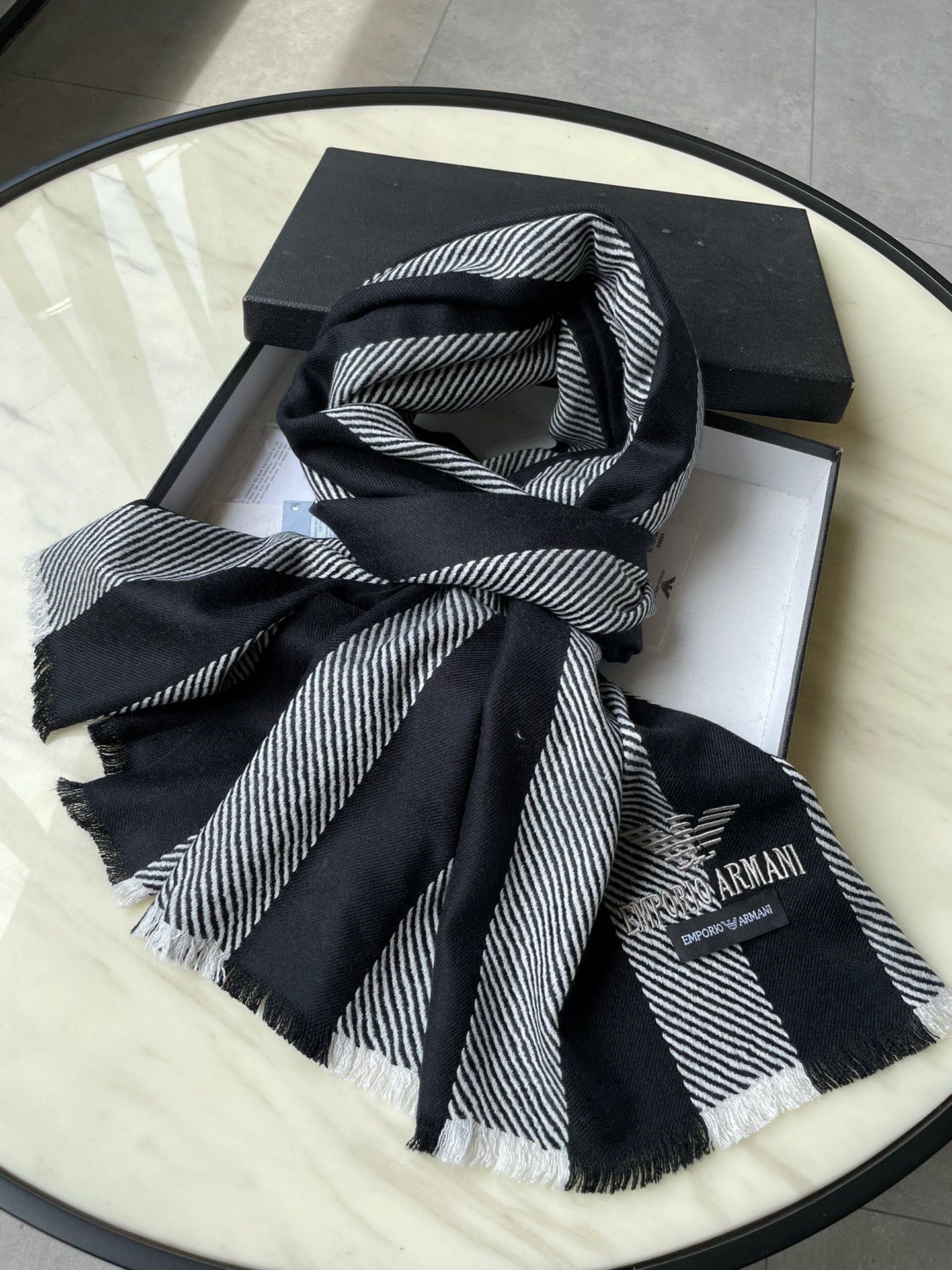 1002 Classic Soft and Comfortable Scarf