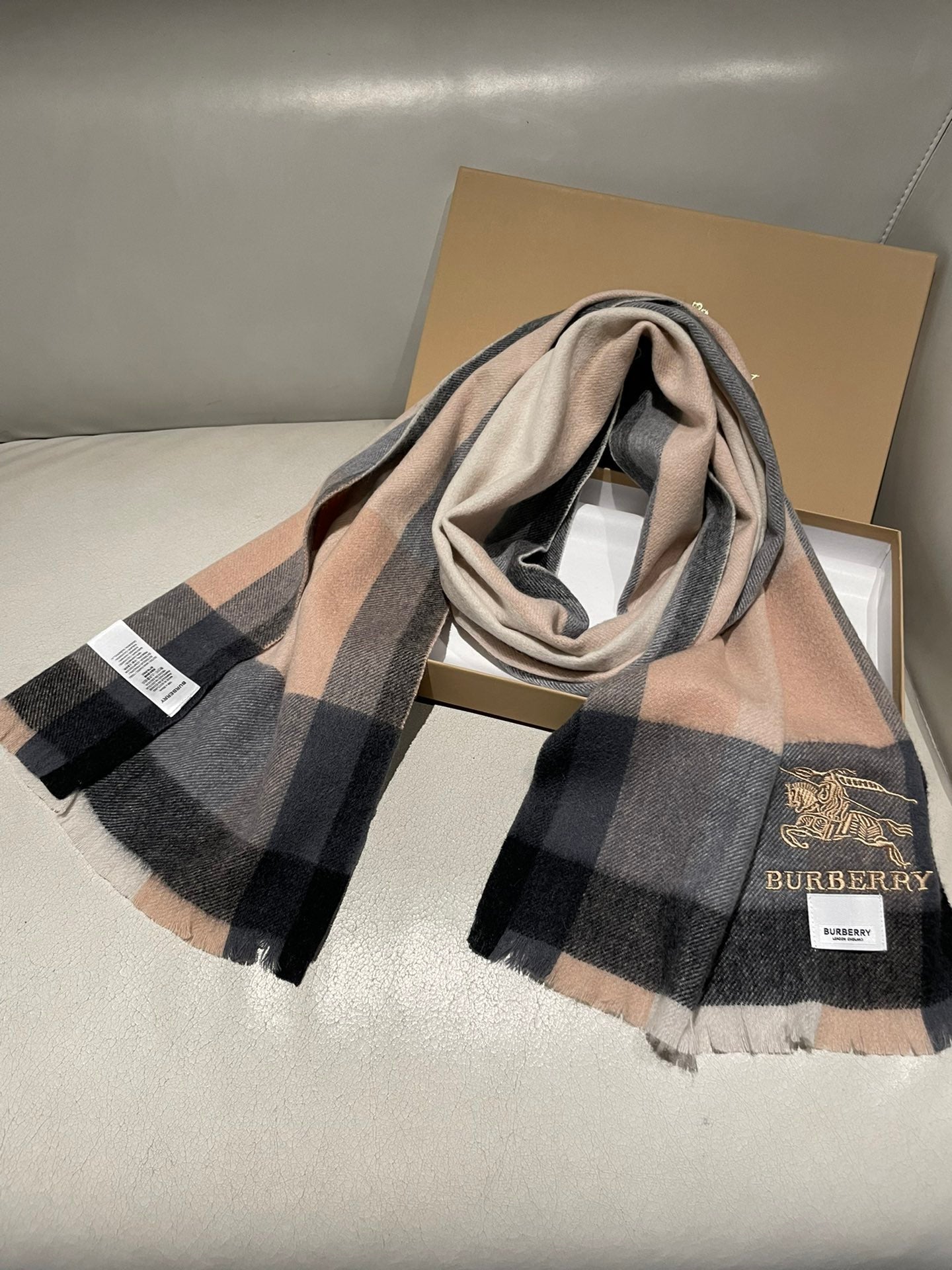 1002 Classic Soft and Comfortable Scarf