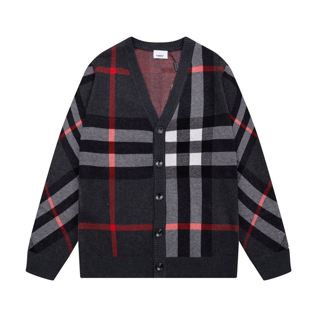 1014 Color-matching plaid zip-up sweater