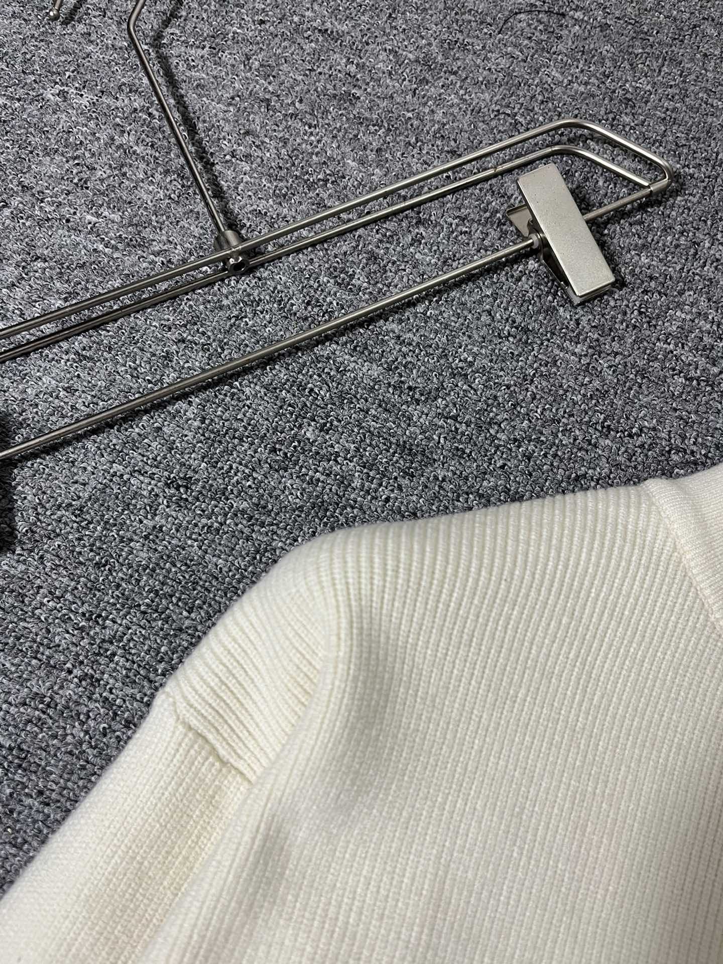 1021 High quality turtleneck design skin-friendly wool sweater