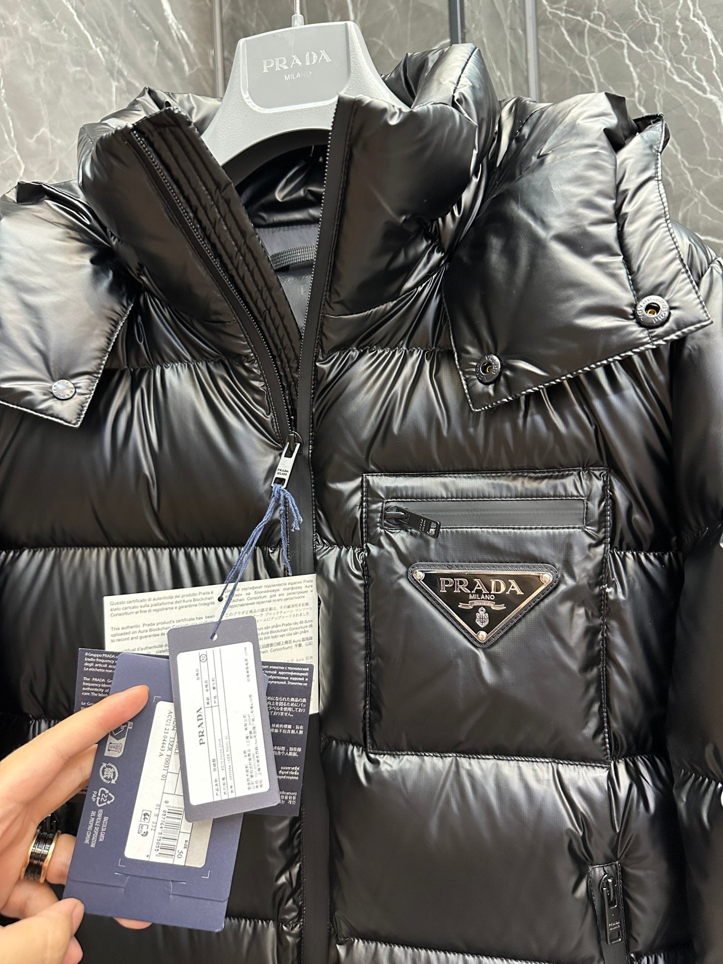 1021 New black techno-leather down jacket