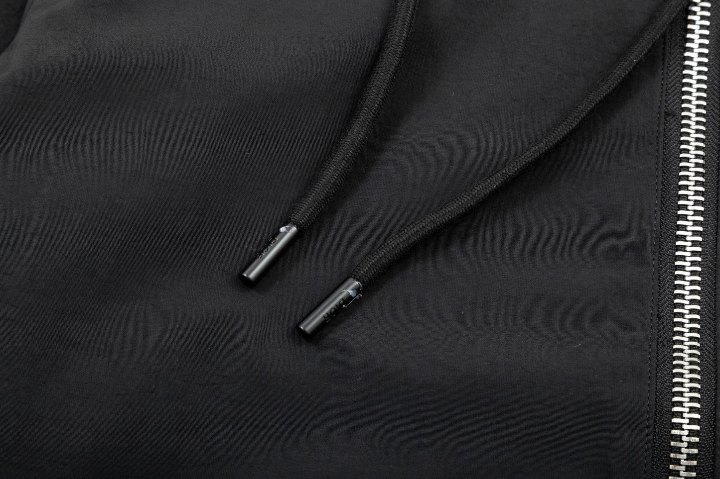 1021 New high quality embroidered vintage zipper hooded trench coat