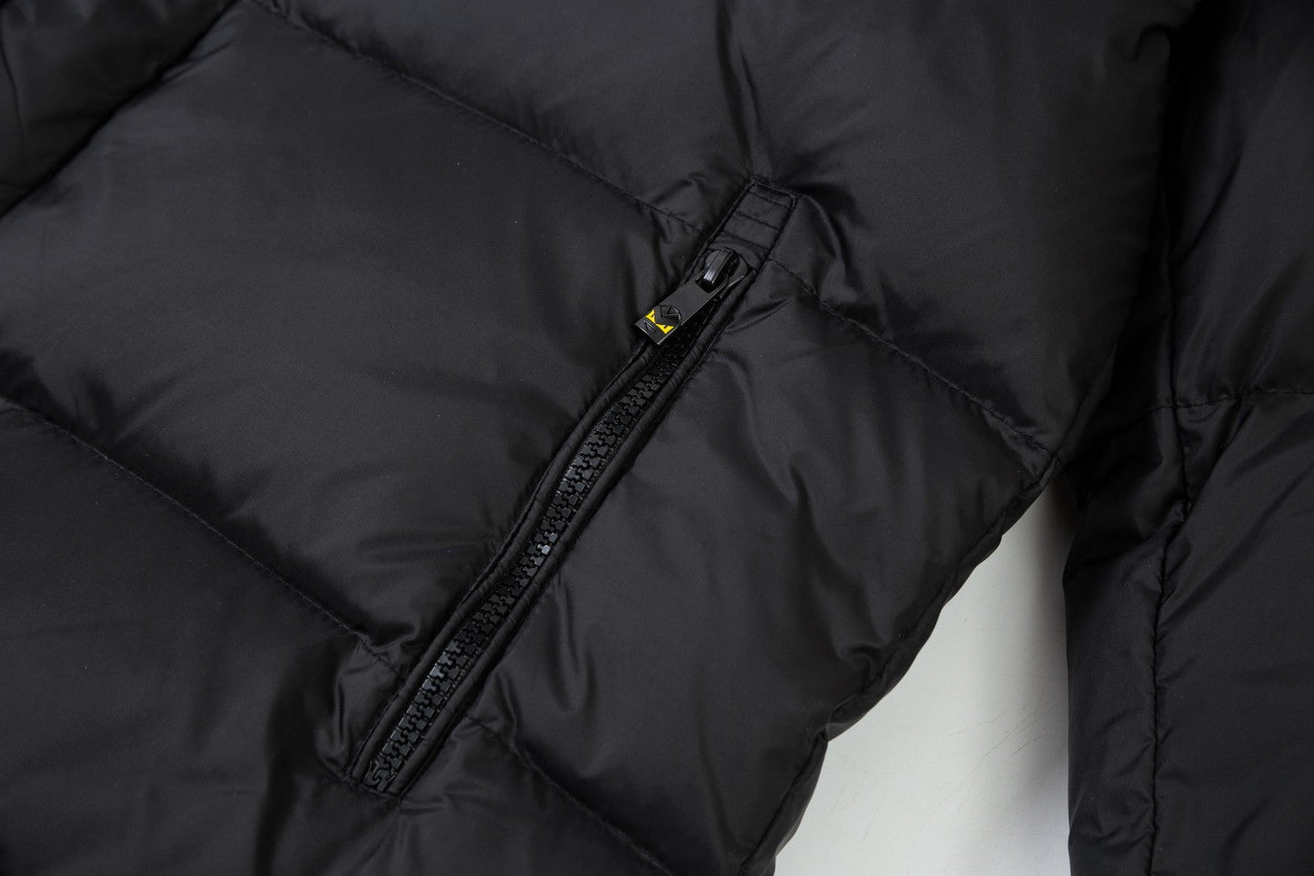 1119 New classic thickened high quality down jacket