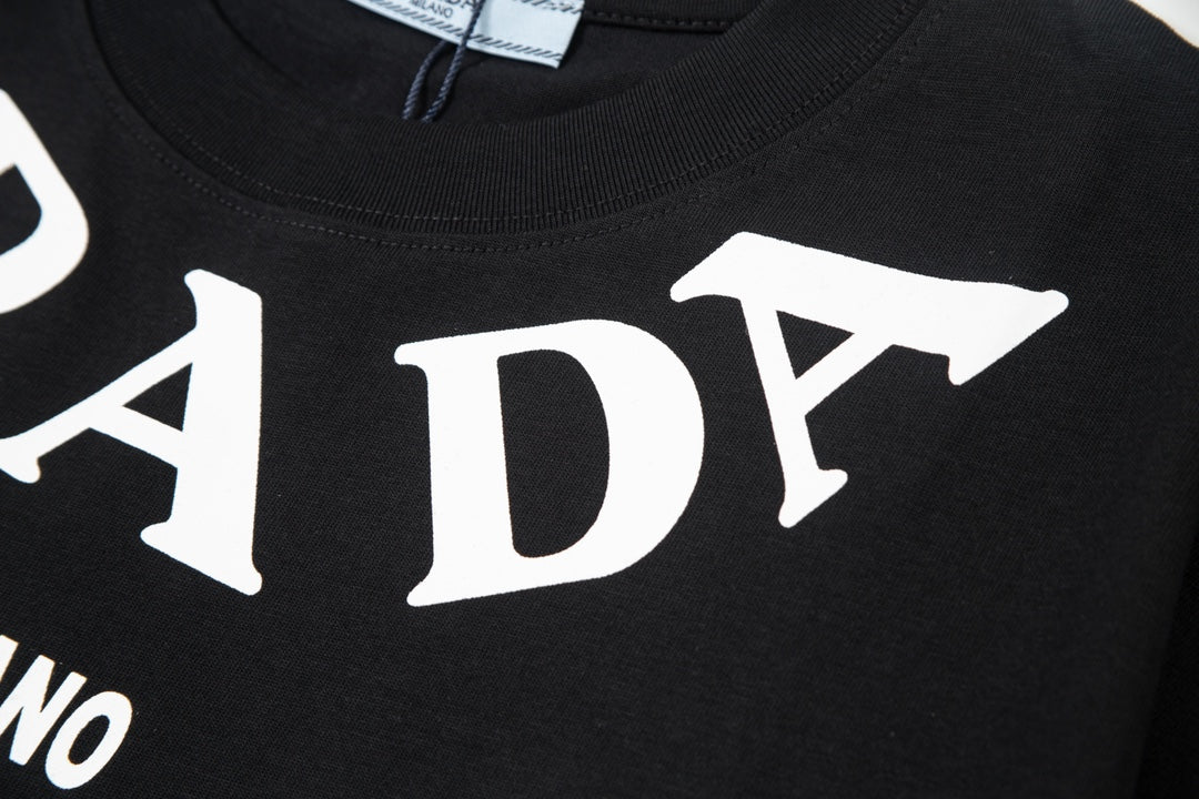 1211 New collar T-shirt with big letters