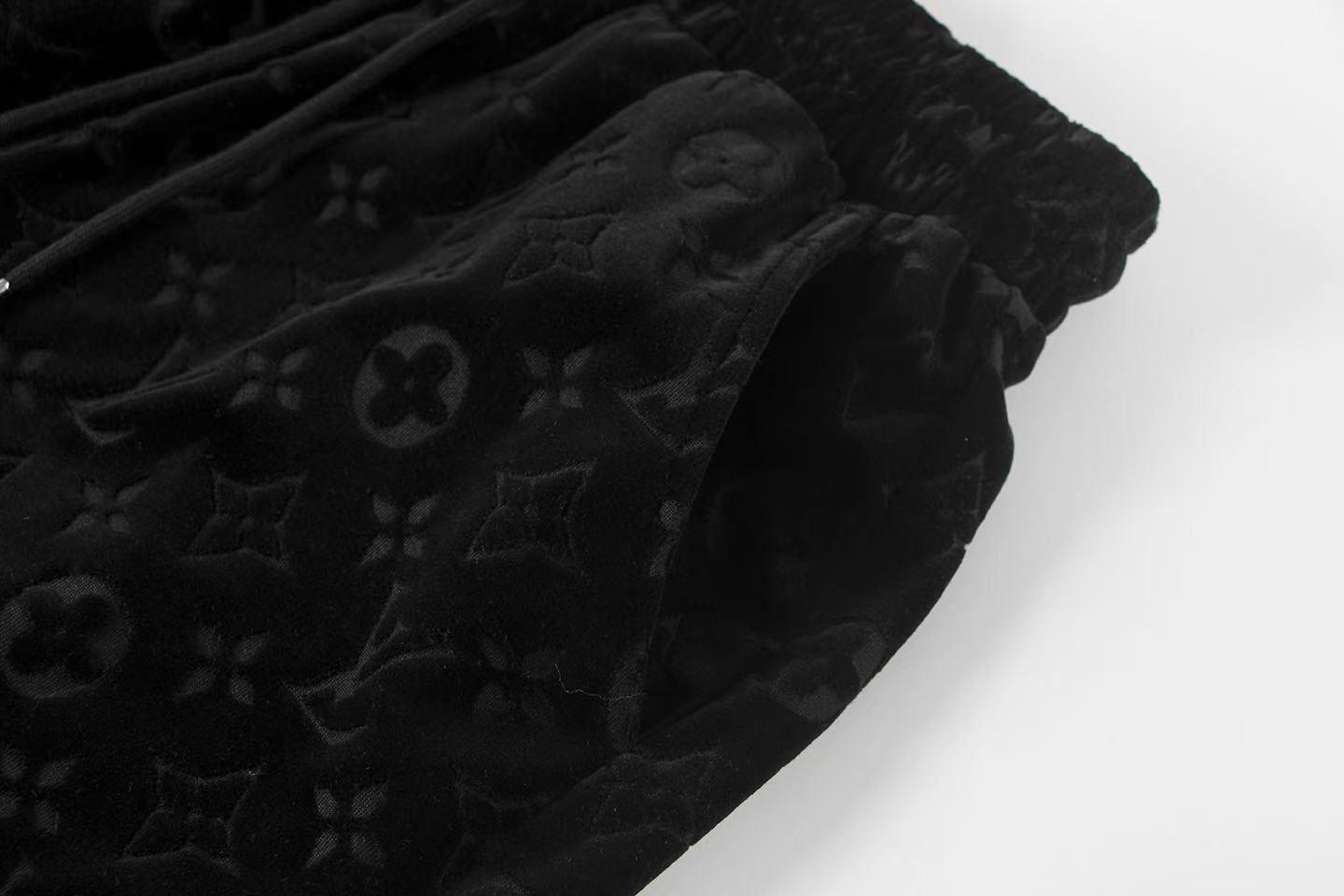 250212 New soft jacquard velvet shorts