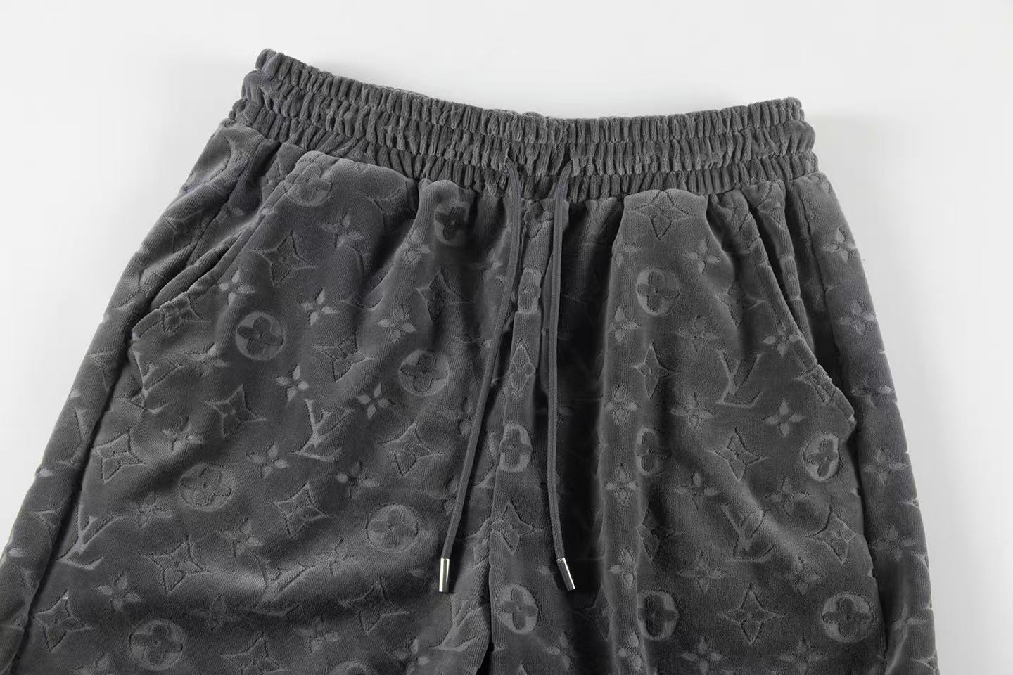 250212 New soft jacquard velvet shorts