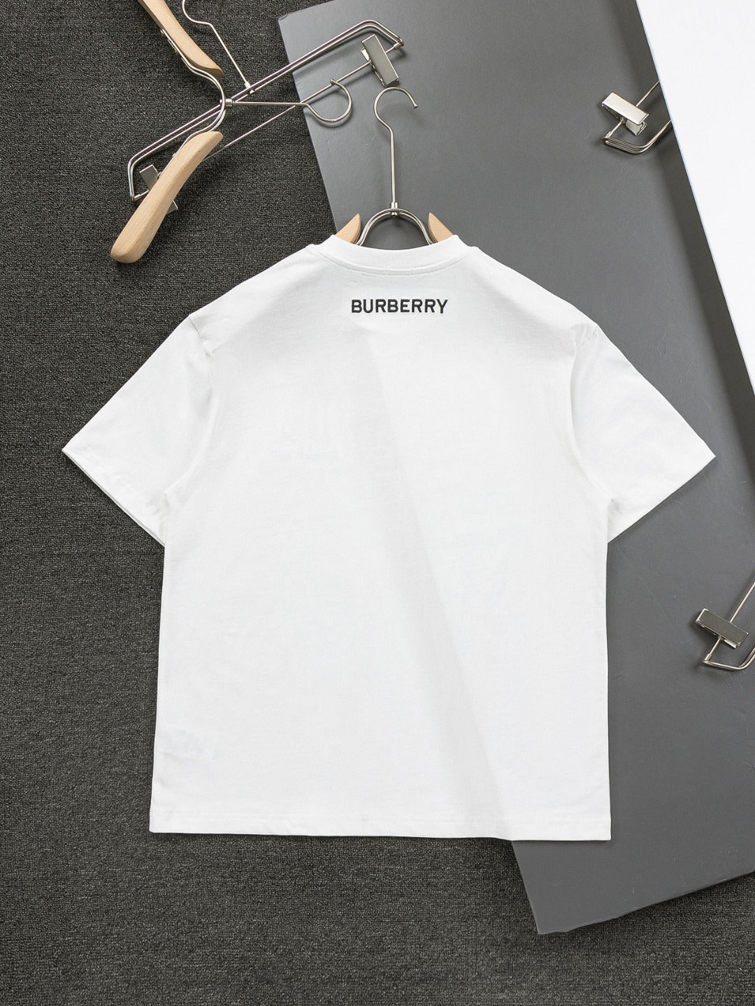 250212 New high quality monogram embroidered T-shirt