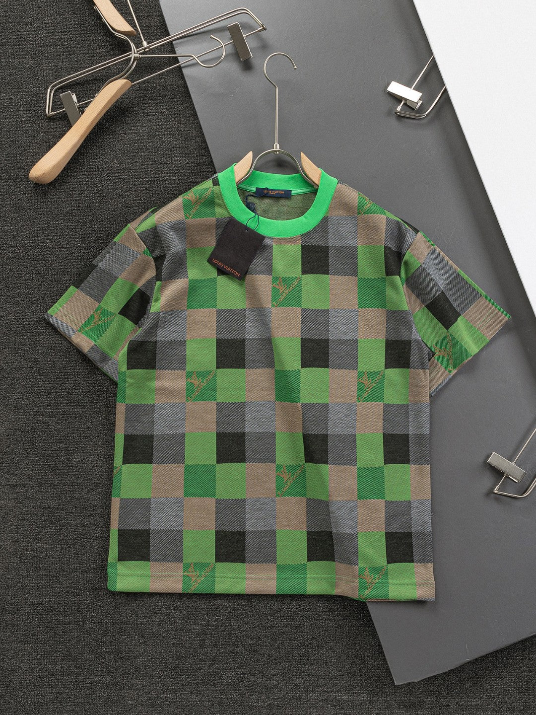 250212 New high quality checkerboard letter embroidered T-shirt