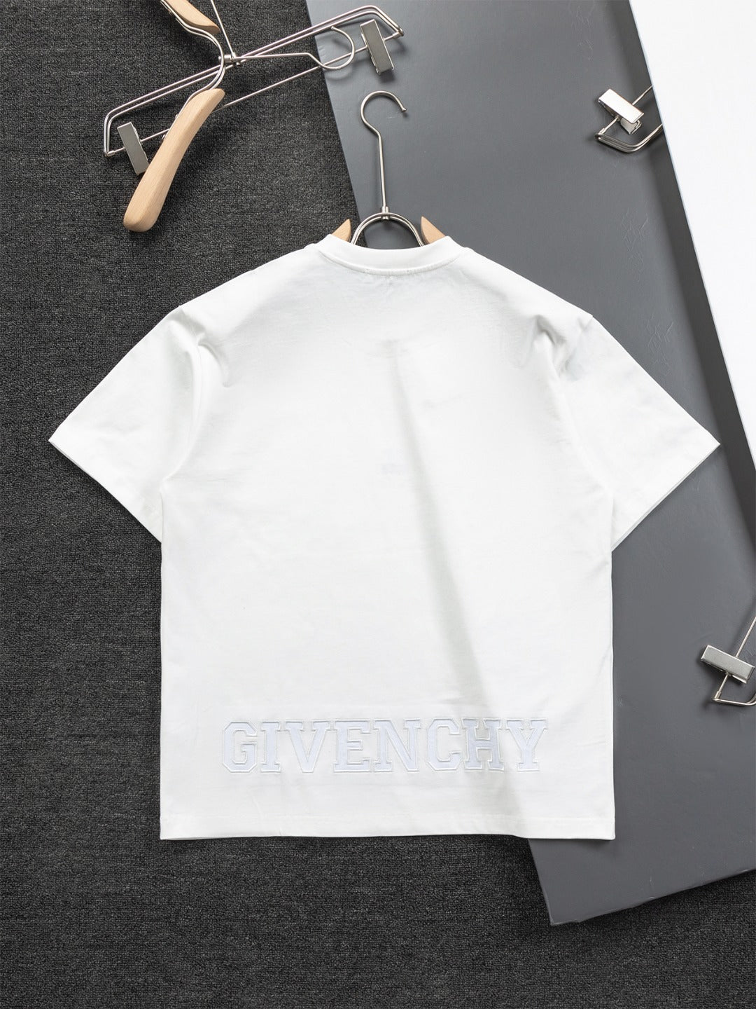 250212 New high quality embroidered T-shirts